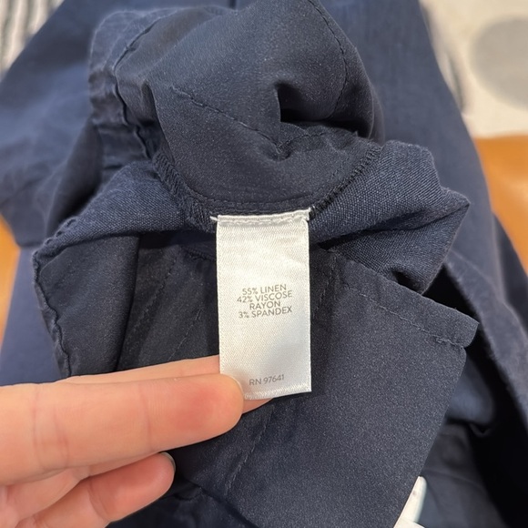 J. Jill Women’s Linen Stretch 3/4 Pants Pockets Navy Blue Size M - Picture 2 of 8